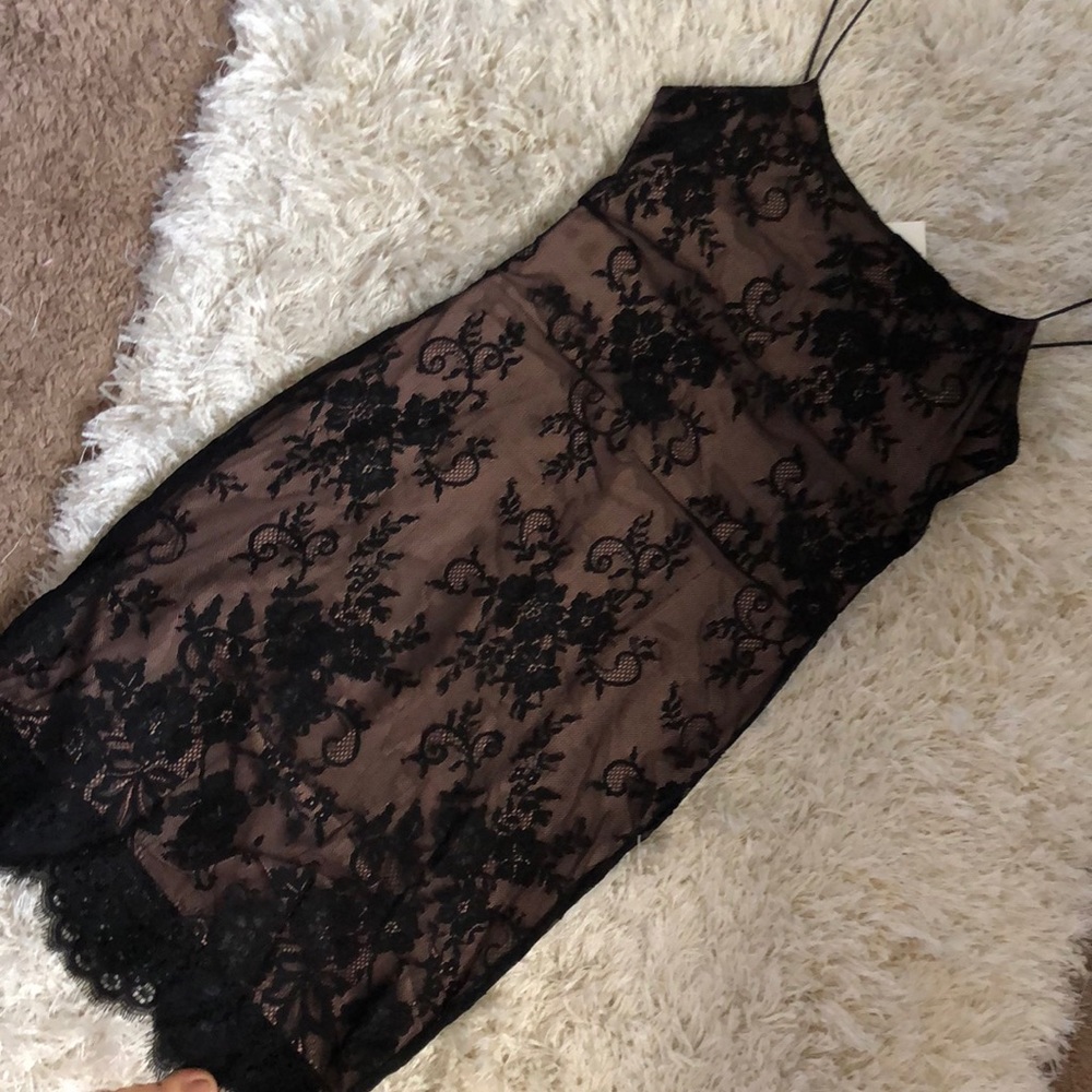 Dress - Picture 2 of 2